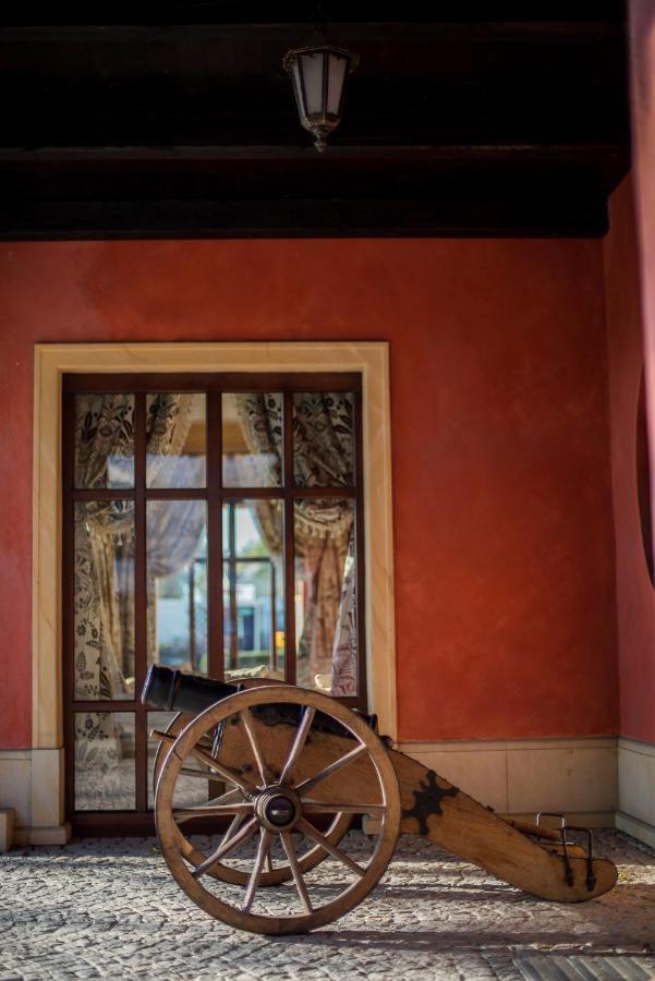 Hotel Nowodworski Legnica Bagian luar foto