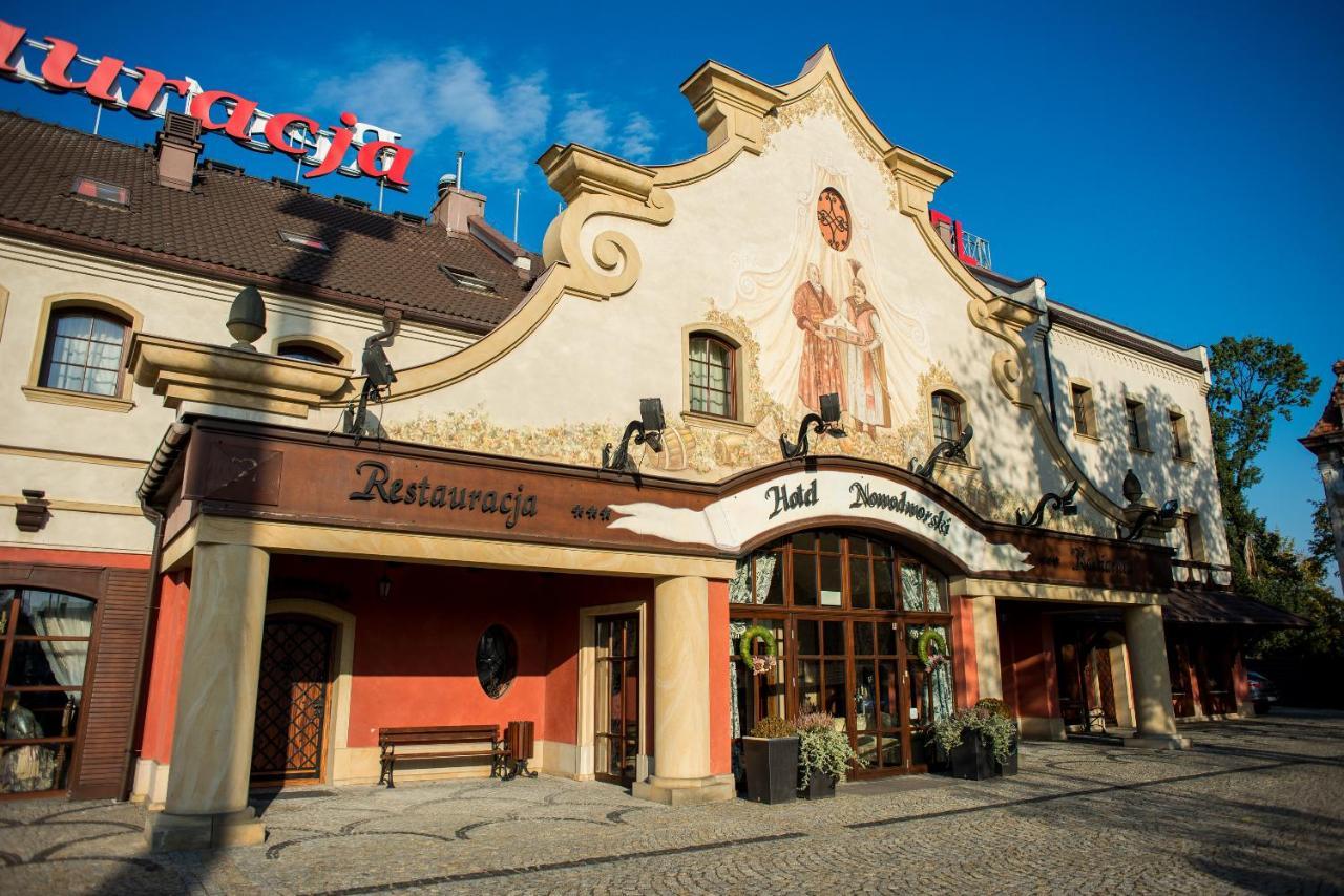 Hotel Nowodworski Legnica Bagian luar foto